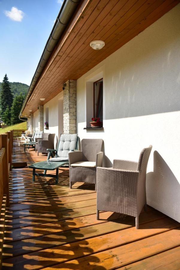 Pension U Krbu Mikulov v Krusnych Horach Esterno foto