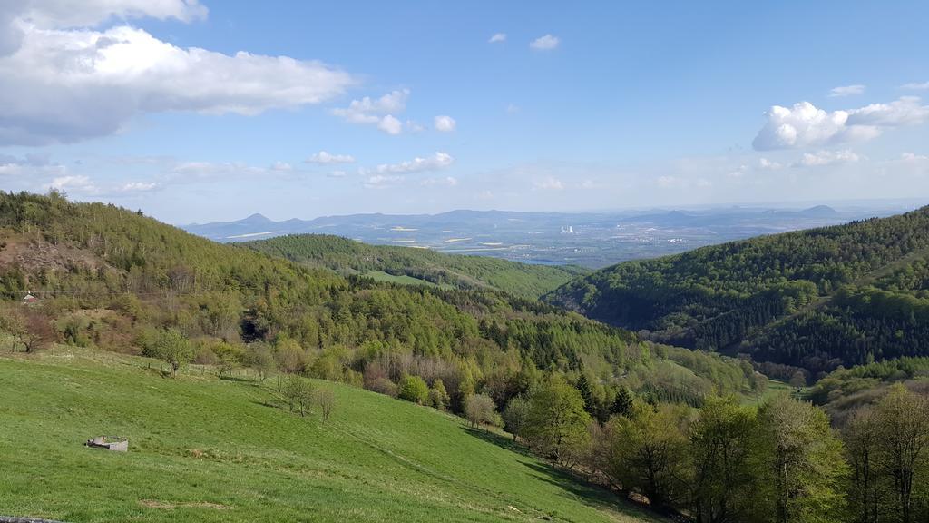 Pension U Krbu Mikulov v Krusnych Horach Esterno foto